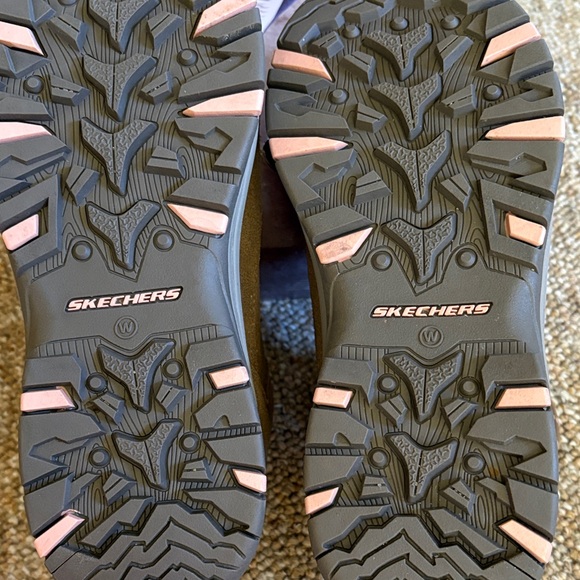 Skechers Women's Brown and Pink Athletic Shoes - Picture 2 of 4